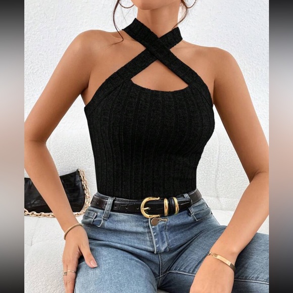 Luxe crisscross front halter top - Picture 11 of 13